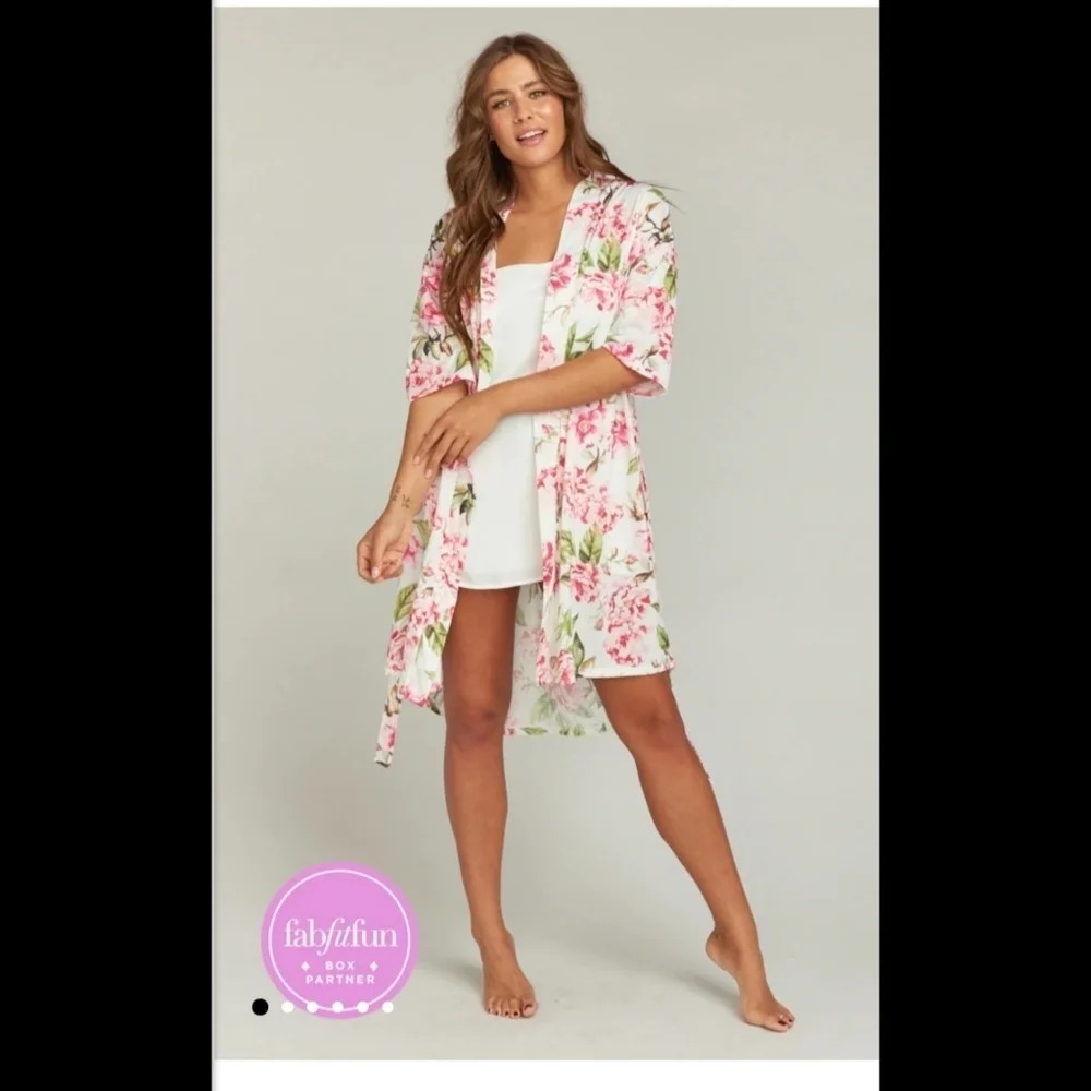Show Me Your MuMu Brie Robe‎ In Garden Of Blooms